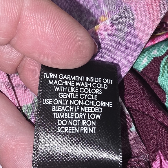 Torrid Floral Halter Tunic Top Size 00 Keyhole Back Burgundy Purple Swing Tank - Picture 5 of 6